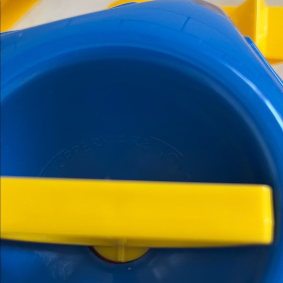 Tupperware Shape Sorting Toy - Picture 2 of 2